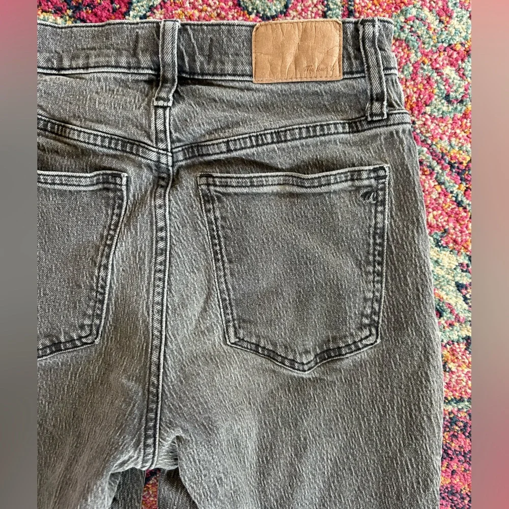 Madewell | Women’s Grey Stonewashed The Perfect Vintage Straight Leg Jeans Sz 26